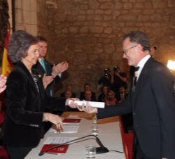 Doña Sofía entrega el Premio a la Restauración y Renovación para un nuevo uso público de la Fortaleza de Cap Enderrocat, LLucmajor, Baleares, de la co