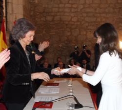 Doña Sofía entrega el Premio a la publicación “Aprendiendo de las Cuencas. Hacia una puesta en valor del paisaje cultural de las cuencas mineras
