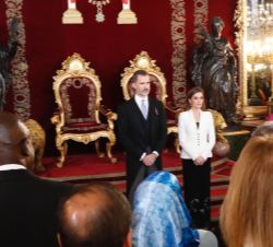 Sus Majestades los Reyes durante la recepción al Cuerpo Diplomático