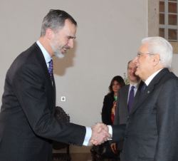 Su Majestad el Rey recibe el saludo del Presidente de Italia, Sergio Mattarella