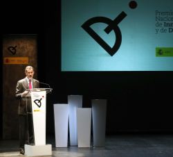 Su Majestad el Rey durante su intervención en la entrega de los Premios Nacionales de Innovación y de Diseño 2017 