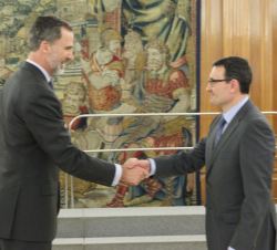 Su Majestad el Rey recibe el saludo del presidente de la Confederación Españolas de Asociaciones de Fabricantes de Productos de Construcción (CEPCO)