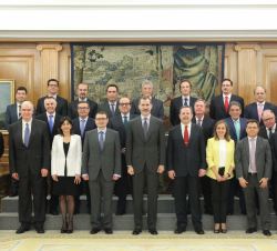 Su Majestad el Rey junto a los asistentes a la audiencia de CEPCO