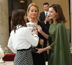 Su Majestad la Reina entrega el Premio Reina Letizia "ex-aequo" a la halterofilista Lidya Valentín y a la piragüista Maialen Chourraut