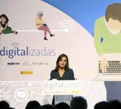 Doña Letizia durante su intervención