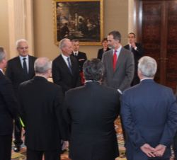 Don Felipe durante el desarrollo de la audiencia
