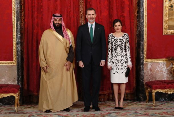 Sus Majestades los Reyes junto a Su Alteza Real Mohammed Bin Salman Bin Abdulaziz Al Saud, Príncipe heredero del Reino de Arabia Saudí