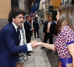 Su Majestad la Reina es recibida por secretario de Estado de Servicios Sociales e Igualdad, Mario Garcés
