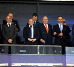 Vista general del palco durante el partido