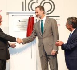 Su Majestad el Rey descubre la placa conmemorativa de su visita a SIDENOR