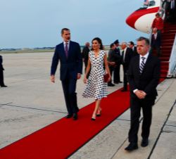 Sus Majestades los Reyes a su llegada a Washington