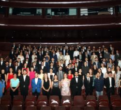 Fotografía de grupo con los alumnos de la Escuela Superior de Música Reina Sofía