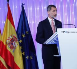 Su Majestad el Rey durante su intervención en la ceremonia de los Premios Fundación Princesa de Girona