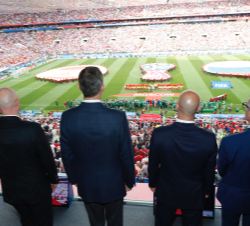 Don Felipe durante la ceremonia de presentación del partido