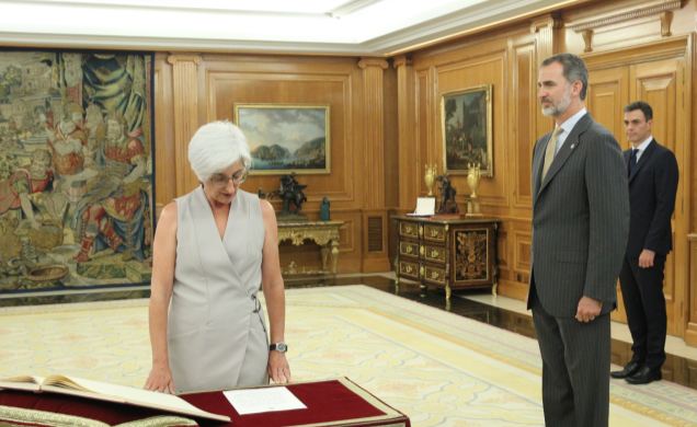 La nueva fiscal general del Estado, María José Segarra Crespo, prometió su cargo en el Palacio de La Zarzuela ante Su Majestad el Rey