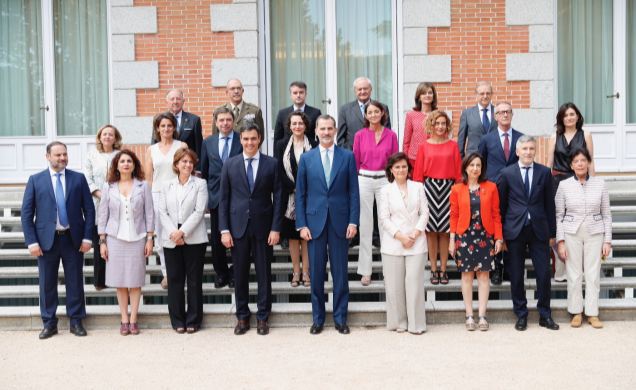 Su Majestad el Rey con los asistentes a la reunión del Consejo de Seguridad Nacional