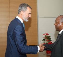 Su Majestad el Rey recibe el saludo del alcalde de Houston, Sylvester Turner