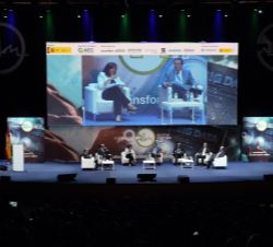 Vista del la mesa redonda: “Los CEO ante la transformación digital”