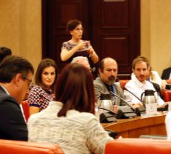 Doña Letizia durante el desarrollo del acto