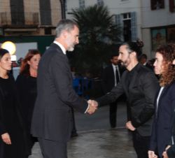 Su Majestad el Rey recibe el saludo del presidente del Parlamento de las Illes Balears, Baltasar Picornell