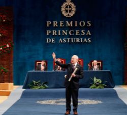 Michael J. Sandel tras recoger el galardón