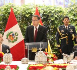 El presidente Vizcarra durante sus palabras en el almuerzo oficial