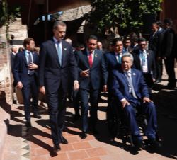 Su Majestad el Rey se dirige al Centro de Convenciones 