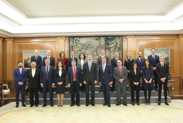 Su Majestad el Rey junto a la junta directiva de la Asociación Nacional de Empresas de Investigación de Mercados y Opinión Pública (ANEIMO) y representantes de las empresas que componen la Asociación