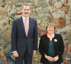 Su Majestad el Rey junto a la Sra. Michelle Bachelet Jeria, Alta Comisionada de las Naciones Unidas para los Derechos Humanos
