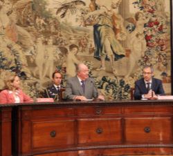 Su Majestad el Rey Don Juan Carlos abre la sesión