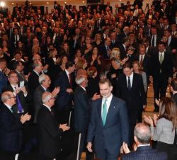 Don Felipe accede al Auditorio