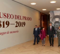 Su Majestad el Rey a su entrada al Museo Nacional del Prado