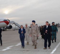 Don Felipe a su llegada al Aeropuerto Internacional de Bagdad