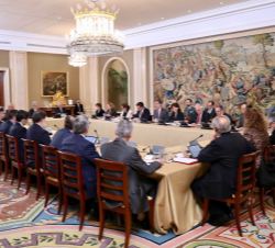 Vista general de la reunión del Patronato de la Fundación Carolina