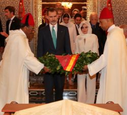 Sus Majestades los Reyes en el Mausoleo de Mohamed V