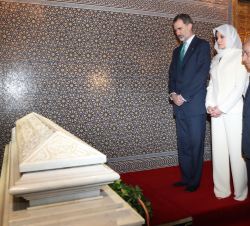 Sus Majestades los Reyes en el Mausoleo de Mohamed V
