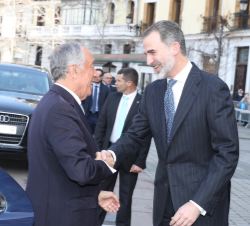 Su Majestad el Rey recibe el saludo del Presidente de la República Portuguesa, Marcelo Rebelo de Sousa