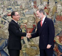 Su Majestad el Rey recibe el saludo de Su Excelencia el presidente de la República del Perú