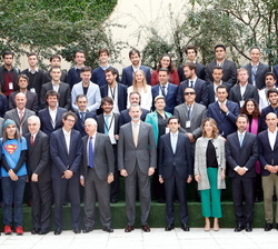 Fotografía de grupo de los asistentes al encuentro 