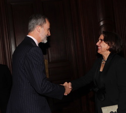 Su Majestad el Rey recibe el saludo de Rebeca Grynspan, Secretaria general Iberoamericana