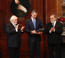 Su Majestad el Rey tras recibir el "Premio Shalom" del Congreso Judío Latinoamericano