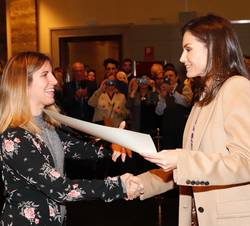 Su Majestad la Reina hizo entrega de los diplomas a los alumnos de la VII promoción del Máster en Grabado
