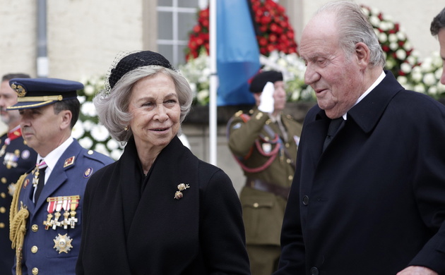Sus Majestadesd los Reyes Don Juan Carlos y Doña Sofía a su llegada a la Catedral de Notre-Dame de Luxemburgo