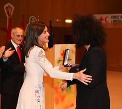 Su Majestad la Reina durante la entrega de las Medallas del Oro de la Cruz de la Cruz Roja Española