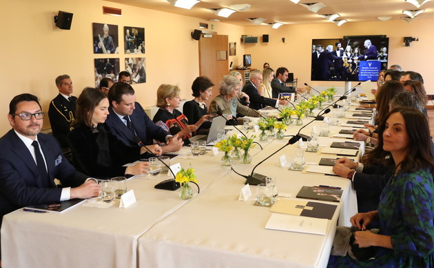 Doña Sofía preside la V Reunión del Círculo Internacional de la Escuela Superior de música Reina Sofía