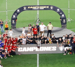 Fotografía del Valencia F.C., equipo Campeón de la Copa del Rey 2019