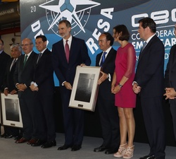 Gerardo Landaluce, presidente de la Autoridad Portuaria de la Bahía de Algeciras, tras recibir la distinción de manos de S.M. el Rey
