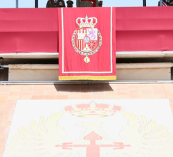 Su Majestad el Rey en la Tribuna Real