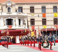Fotografía del homenaje a los que dieron su vida por España