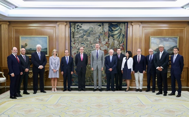 Su Majestad el Rey con los representantes de la Sociedad Española de Cardiología